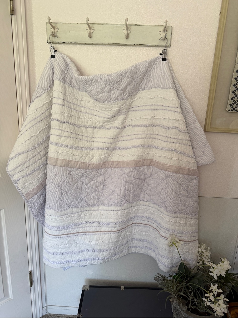Pottery Barn Kids Light Lavender and White Quilt - Twin